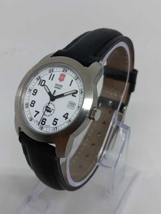 Victorinox Swiss Army Ashland 26007.CB Women\'s 30mm S/Steel Field Watch NEW BATT main image 10